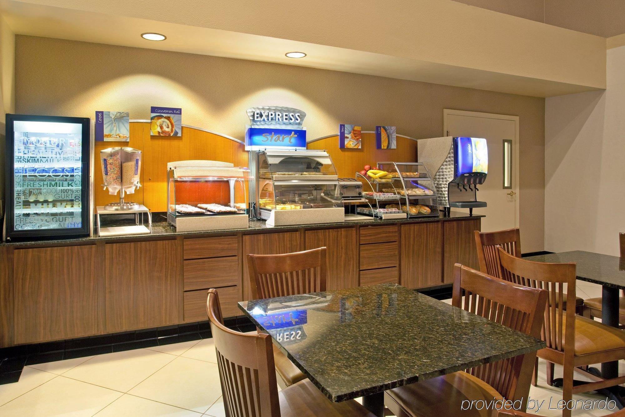 Holiday Inn Express & Suites Rancho Mirage - Palm Spgs Area By Ihg Ресторан фото